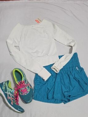 FP Movement Cut It Out Top + Way Home Shorts + ASICS Gel-Excite 4 | M/L & 9